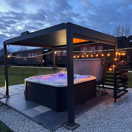 Stacja Galicja - Nocleg W Pociagu Blisko Energylandia Zator Exterior foto