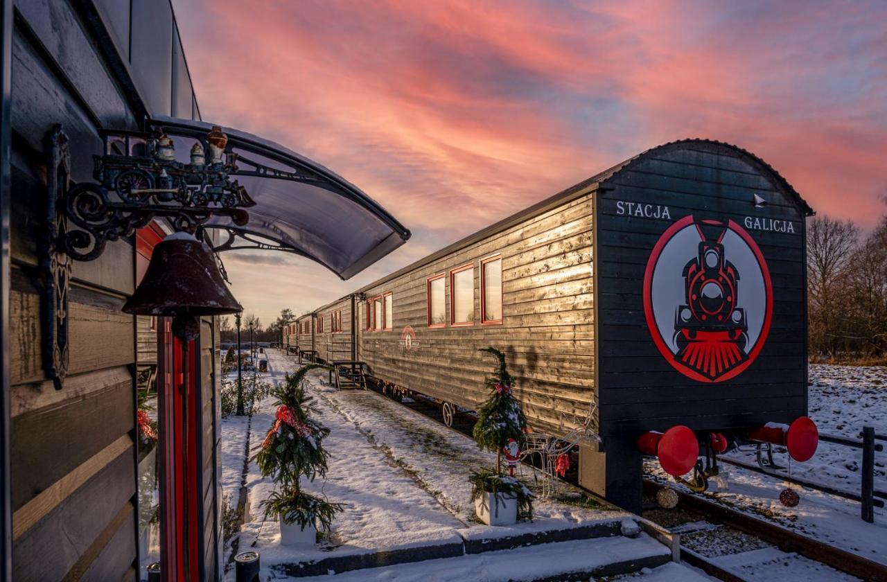 Aparthotel Stacja Galicja - Nocleg W Pociagu Blisko Energylandia Zator Exterior foto