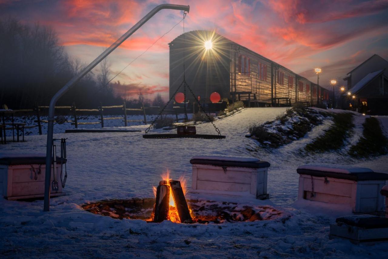 Stacja Galicja - Nocleg W Pociagu Blisko Energylandia Zator Exterior foto